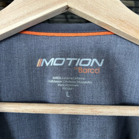 Motion by Barco Scrubs Top Womens Gray Knit Panel Medical Size Large - Picture 2 of 5